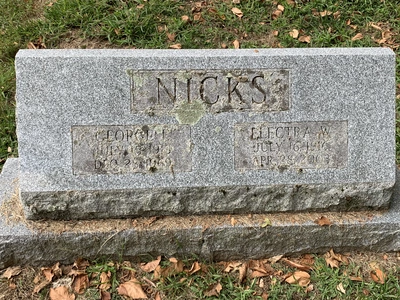 Gene and Electra Nicks grave