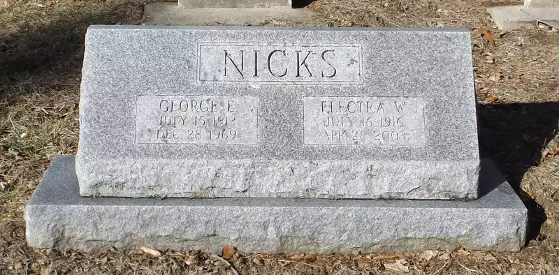 Gene and Electra Nicks grave